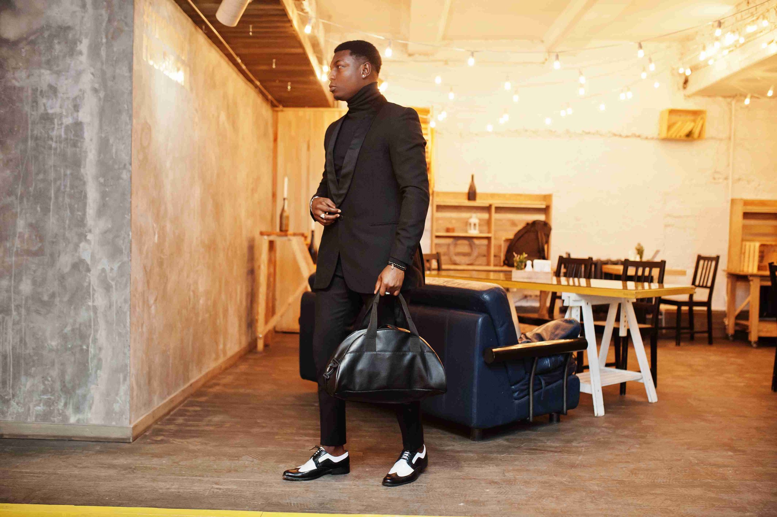 Elegance in Motion: Blending Apparel and Grooming in Modern Men’s Style