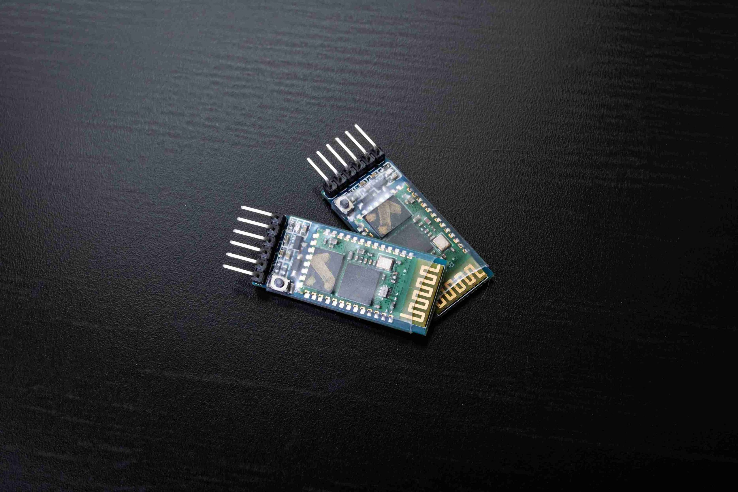 Enhancing the Experience: OLED Display Modules and the Future of Mobile Accessories