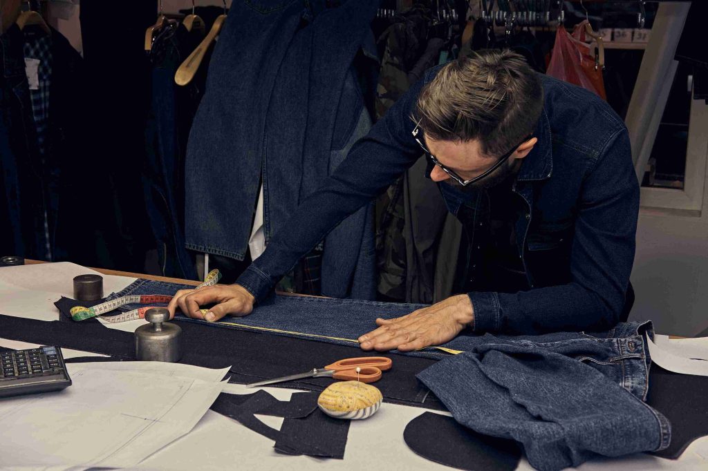 Sustainable Style: Where Men’s Denim Jackets Meet Recycled Material Innovation