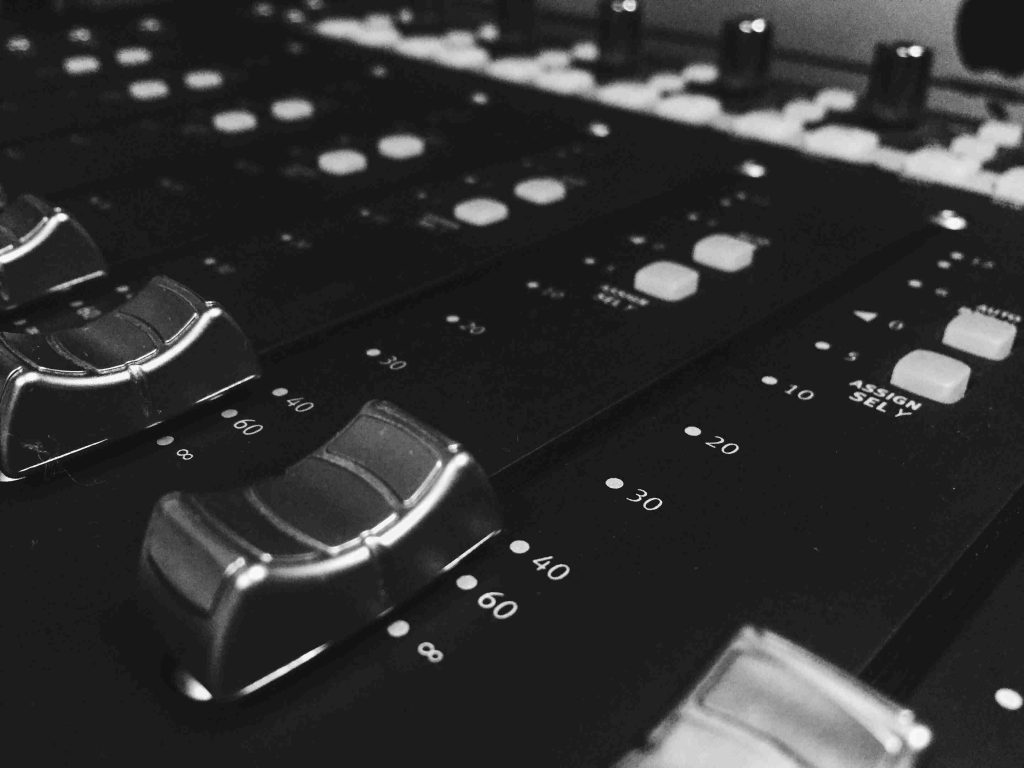 Precision in Motion: Linking Gear Manufacturing Expertise with Professional Sound System Performance