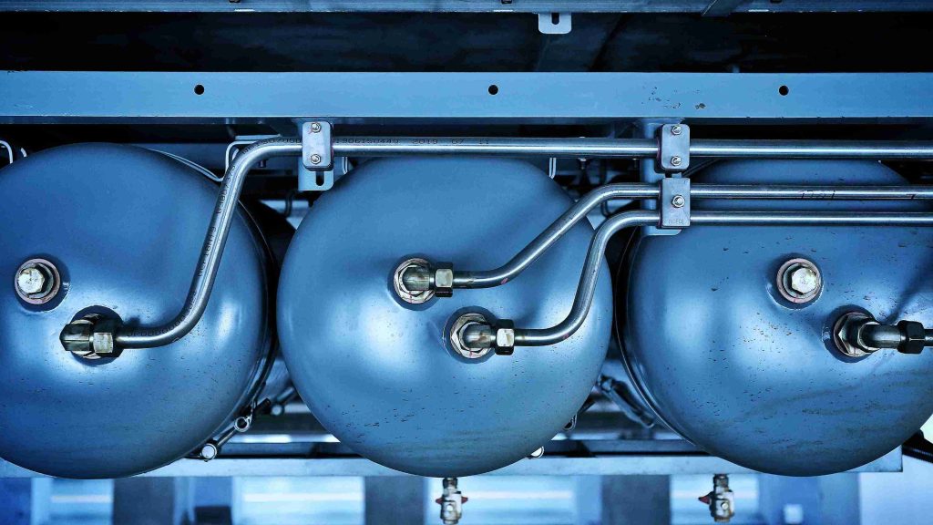 Engineering Solutions for Industrial Safety: The Role of Customized Chemical Metal Tank Covers and High-Pressure Gas Storage Devices