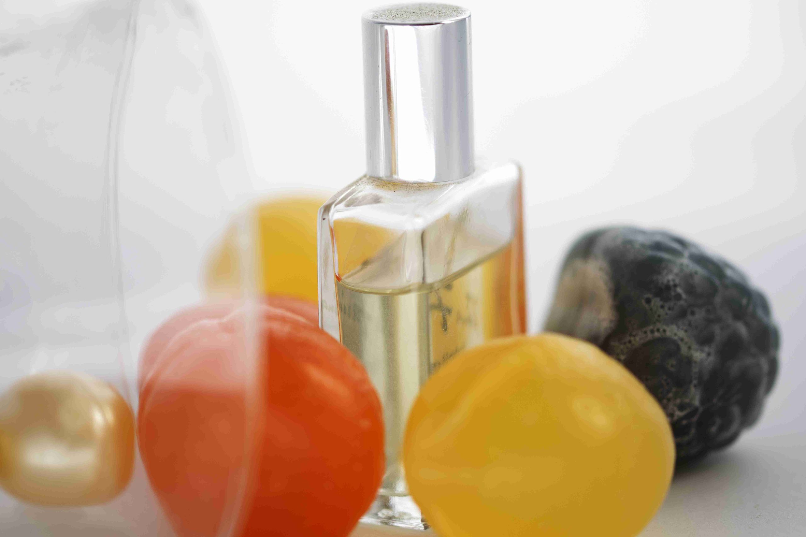 How Non-Alcoholic Perfume Scents Transform the Mist Fan Experience?