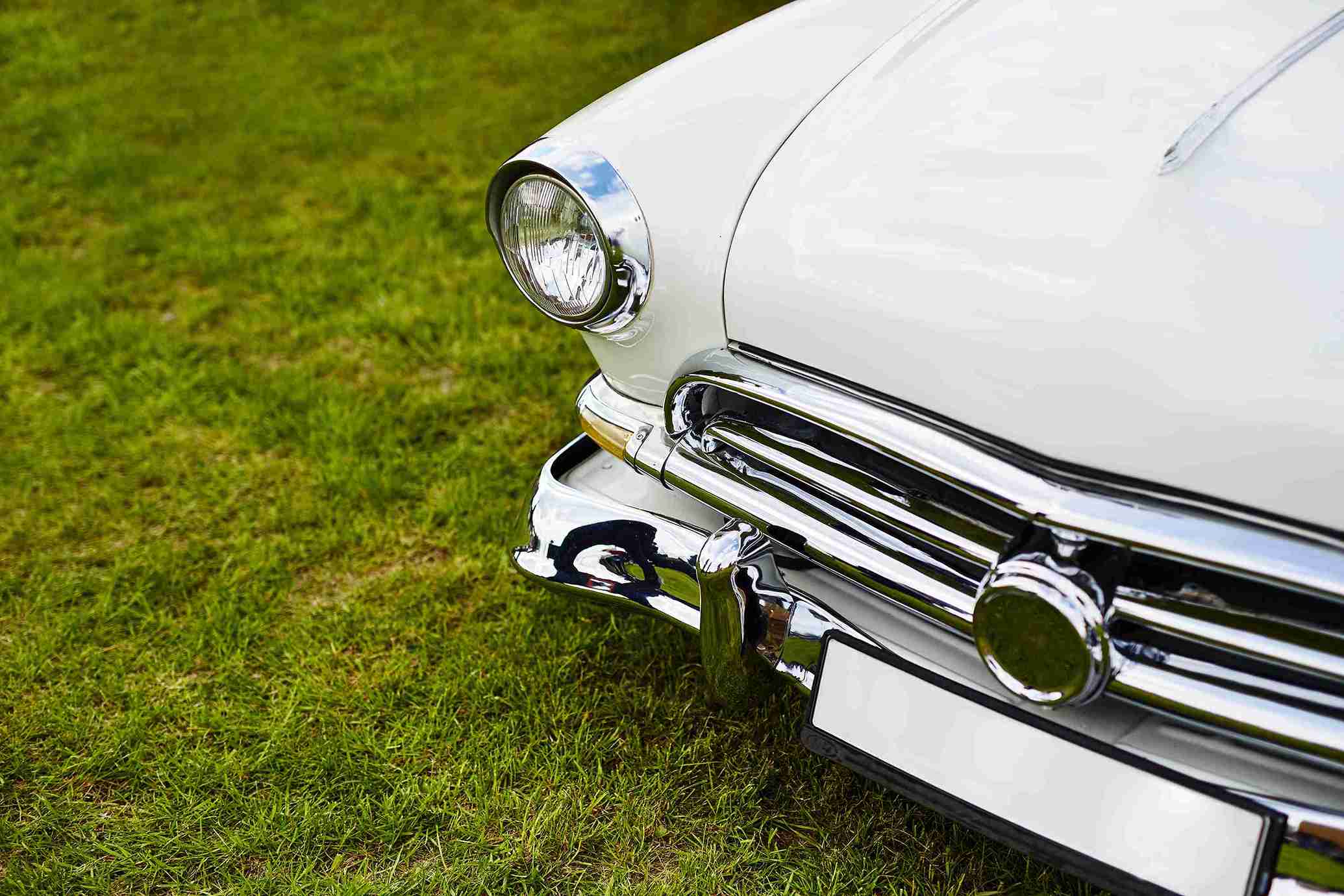 The Clean Classic: Combining Low-Dust Brake Pads with the Eco-Friendly Mission of Electric Classic Cars