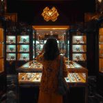 The Architecture of Luxury Retail: Integrating Stainless Steel Carved Screens with High-End Jewelry Display Cases