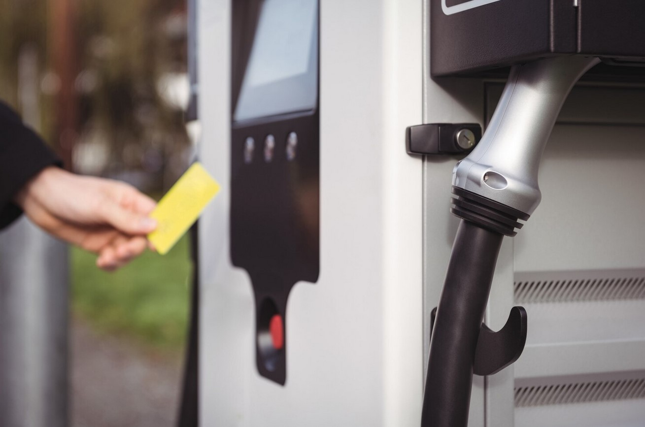 Step-by-Step Guide to Applying Lithium Grease on Fuel Dispenser Machines at Home or Work