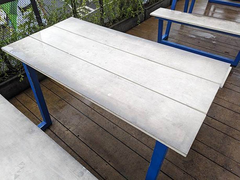 Fiberglass and GRC table manufacturer
specialize in women’s wear, primarily using linen and ramie fabrics
