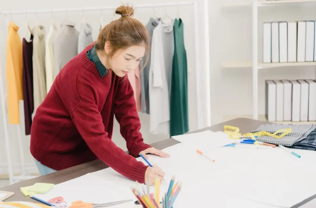 True wireless stereo headphones; Women dresses designer and manufacturer