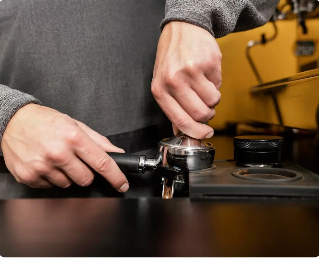 Automatic packing and sealing machine; Custom metal badges designer and manufacturer