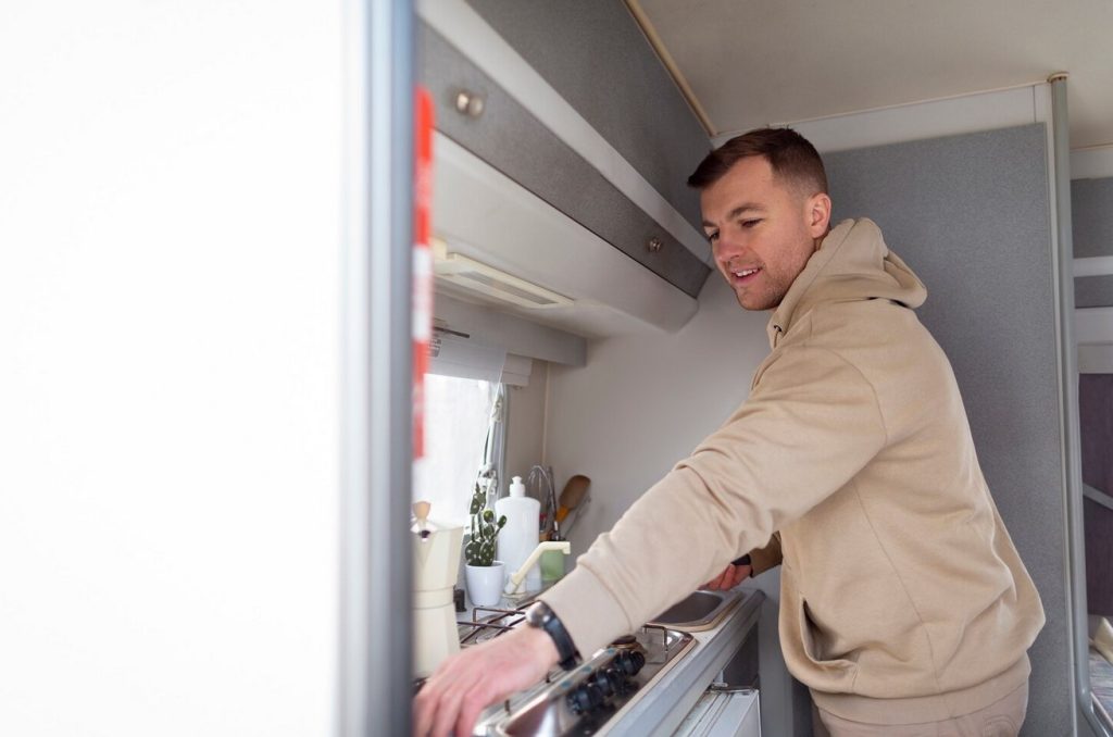 PVC and acrylic products manufacturer; Ventilation system designer for professional kitchens