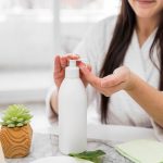 Herbal anti-dandruff shampoo; Hotel bathrobes and related equipment