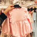 How Stylish Lounge Chairs Boost Shopper Engagement in Kids’ Clothing Outlets?