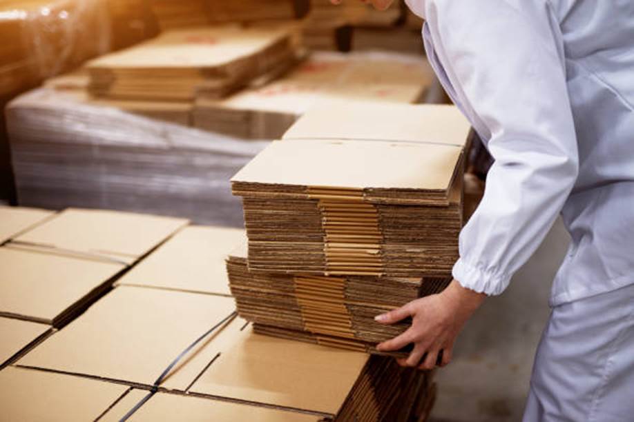 Corrugated and carton boxes (Bosing Packaging); Folding gluing and stitching machine (Caida Machinery)