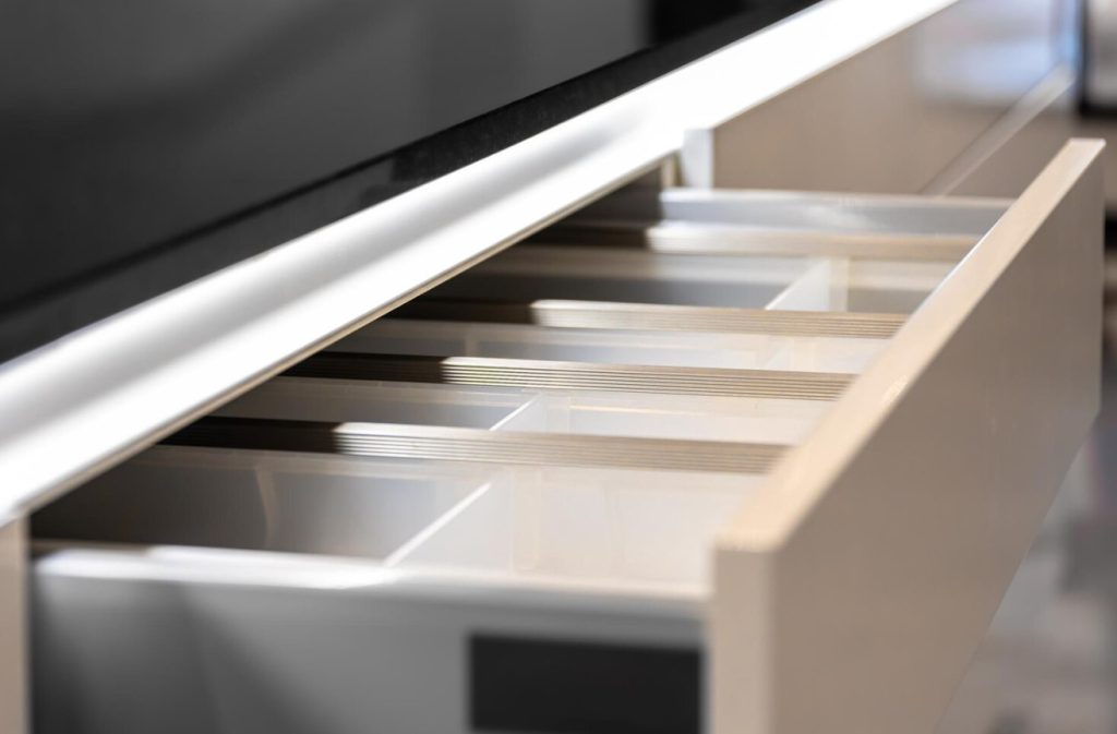 aluminum slides rail for drawers (Bellwether Technology); FRP manufacturers Australia