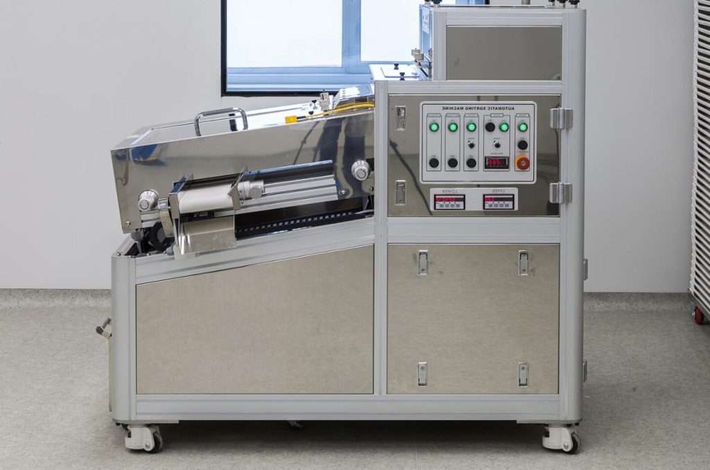 closed upright roll forming machine (Konix Machinery) ; industrial grade power cord (Yongrui Electronics Technology Group)