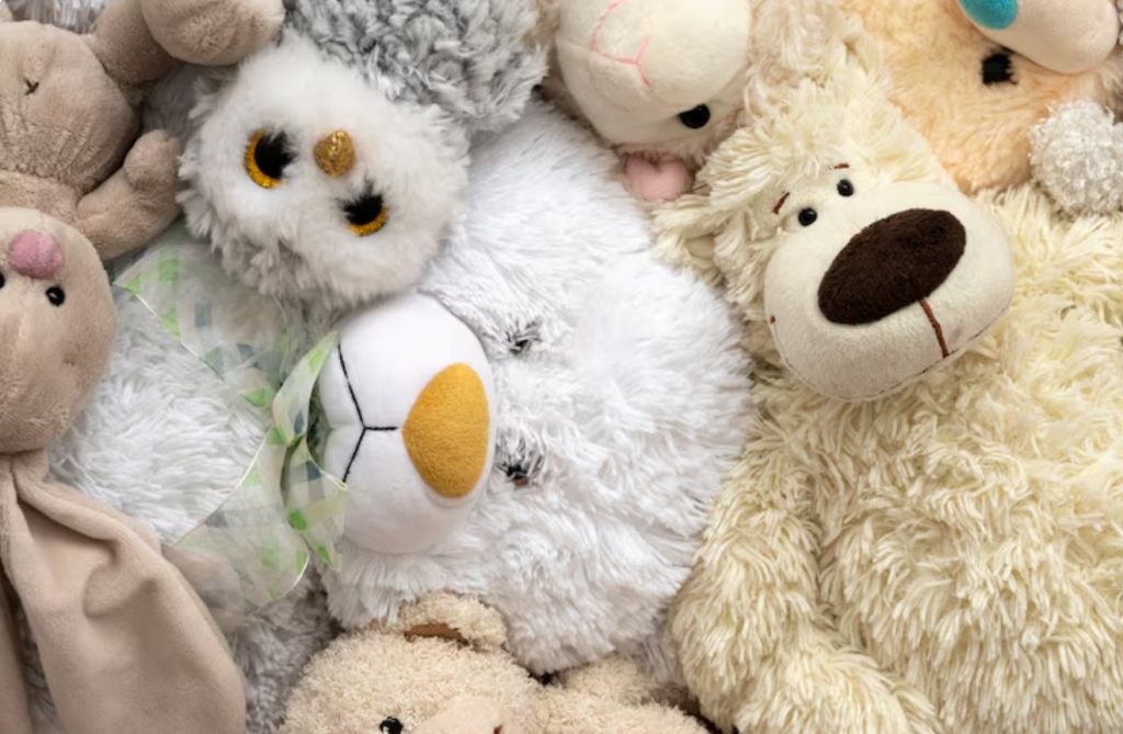 custom plush toys manufacturer (Chashan Yifang Toys) ; basketball arcade game machine (Epark)