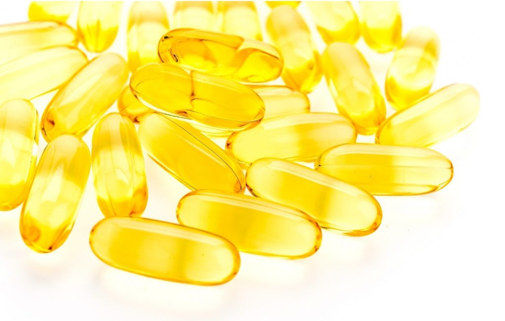 vitamin D3 and K2 soft gel capsules (Acorn Biotechnology); biotin collagen shampoo (Guogan Biotechnology)